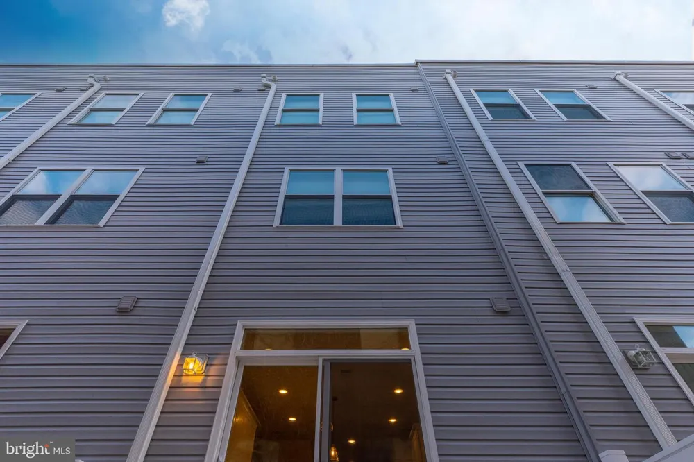 143 W HUNTINGDON STREET #1 Philadelphia, PA 19133