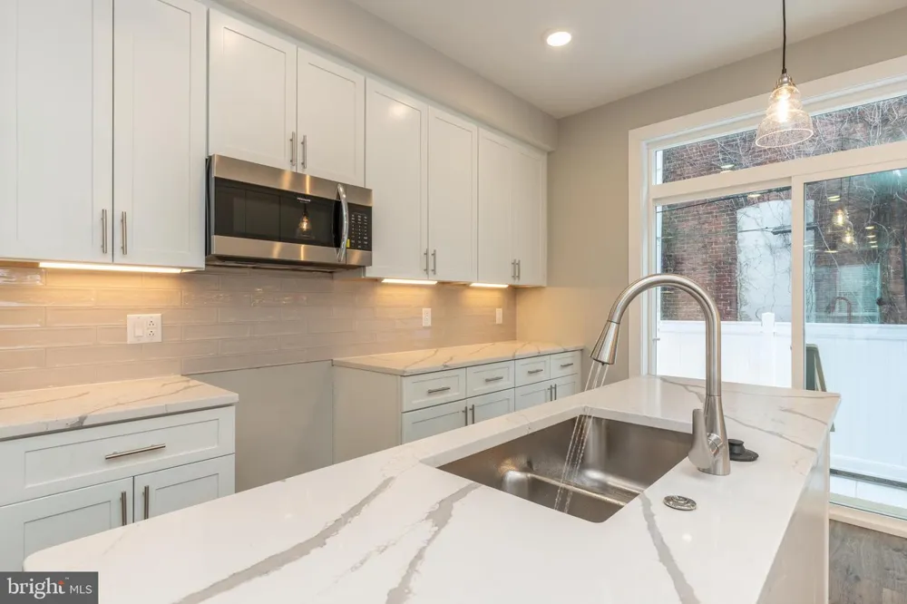143 W HUNTINGDON STREET #1 Philadelphia, PA 19133