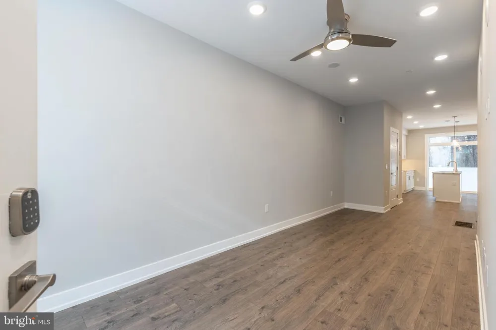 143 W HUNTINGDON STREET #1 Philadelphia, PA 19133