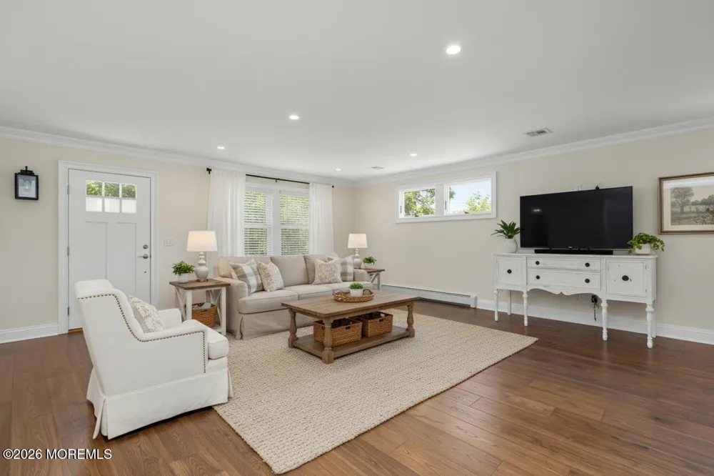 11 Leighton Avenue Red Bank, NJ 07701