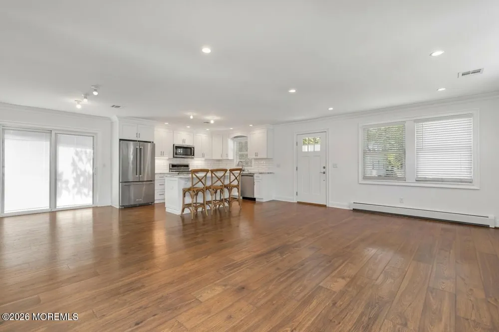 11 Leighton Avenue Red Bank, NJ 07701