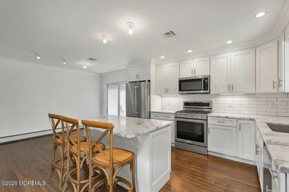 11 Leighton Avenue Red Bank, NJ 07701