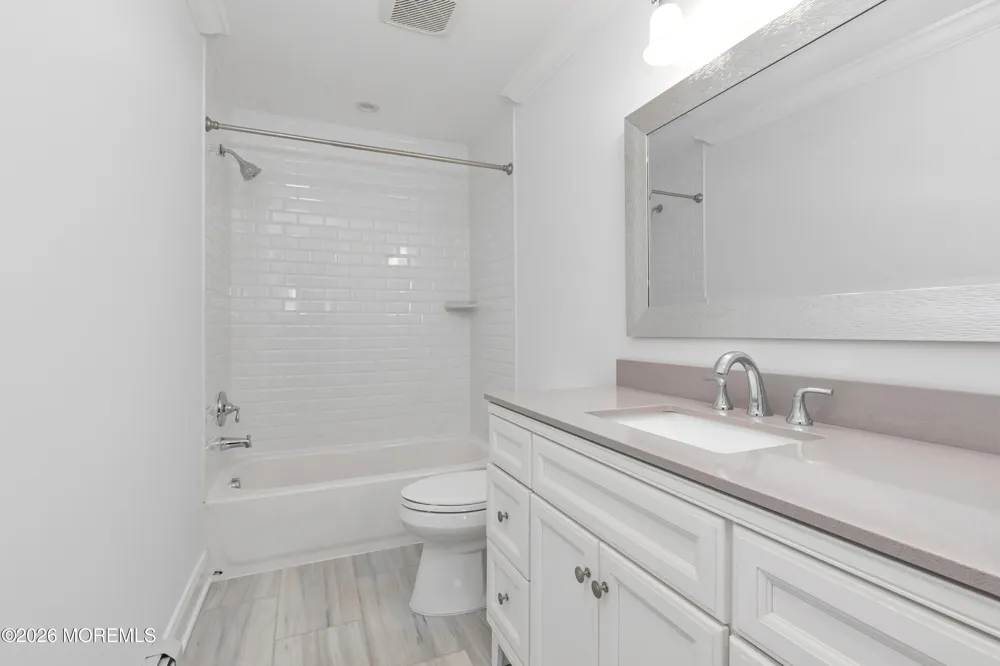 11 Leighton Avenue Red Bank, NJ 07701