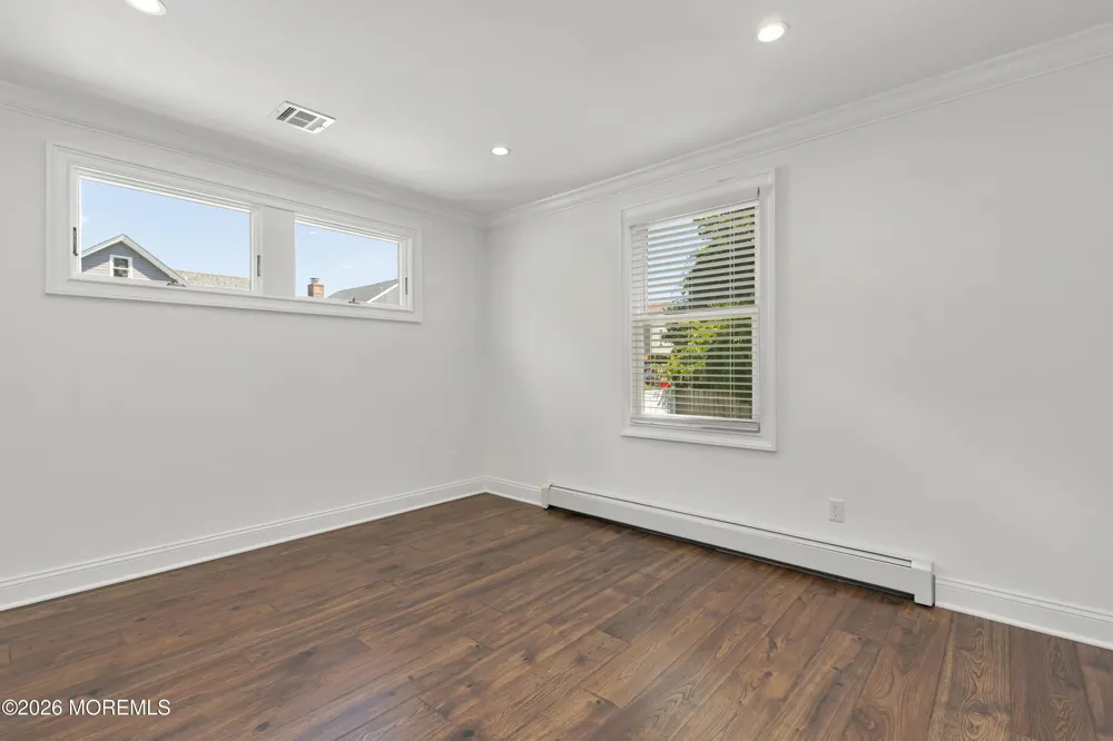 11 Leighton Avenue Red Bank, NJ 07701