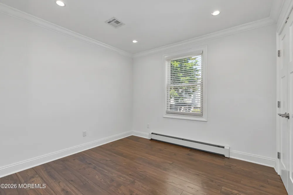 11 Leighton Avenue Red Bank, NJ 07701