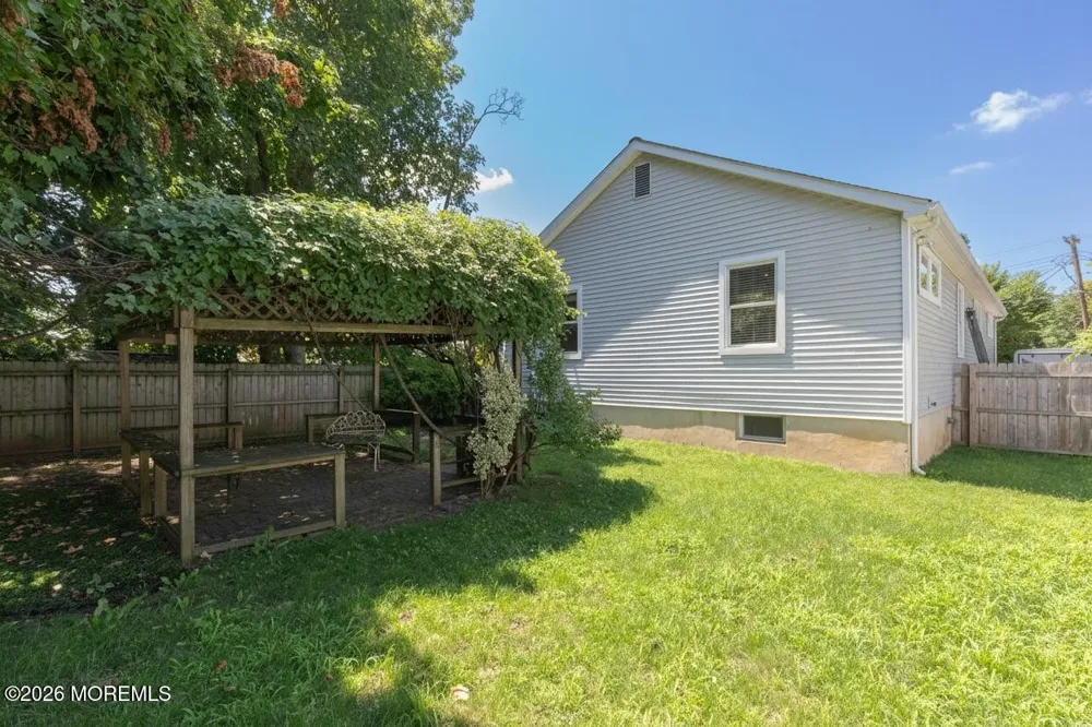 11 Leighton Avenue Red Bank, NJ 07701