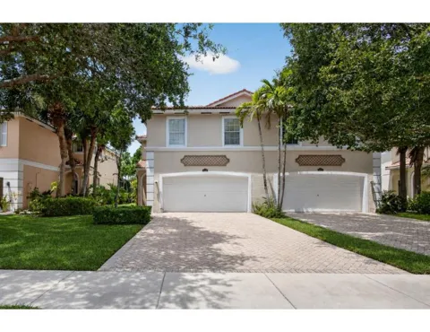 9181 VILLA PALMA LANE