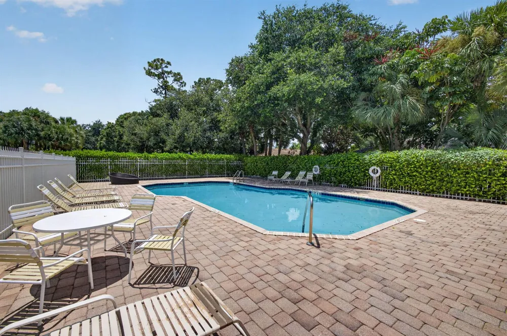9181 VILLA PALMA LANE Palm Beach Gardens, FL 33418