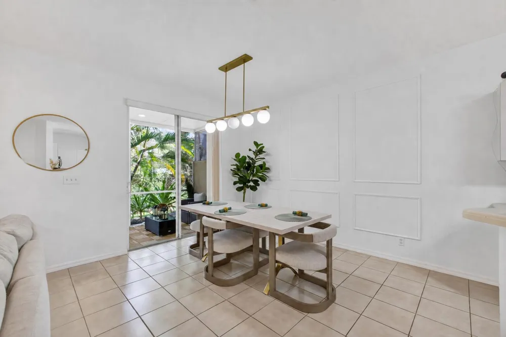 9181 VILLA PALMA LANE Palm Beach Gardens, FL 33418
