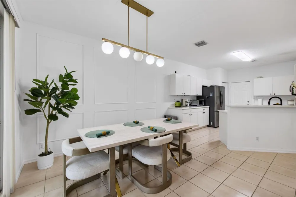 9181 VILLA PALMA LANE Palm Beach Gardens, FL 33418