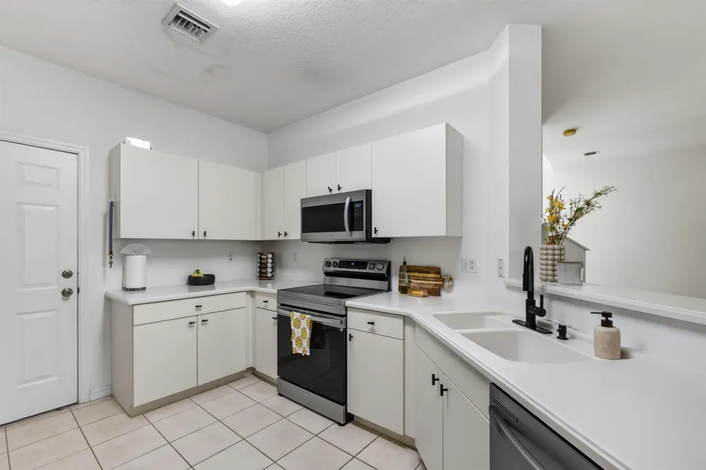 9181 VILLA PALMA LANE Palm Beach Gardens, FL 33418