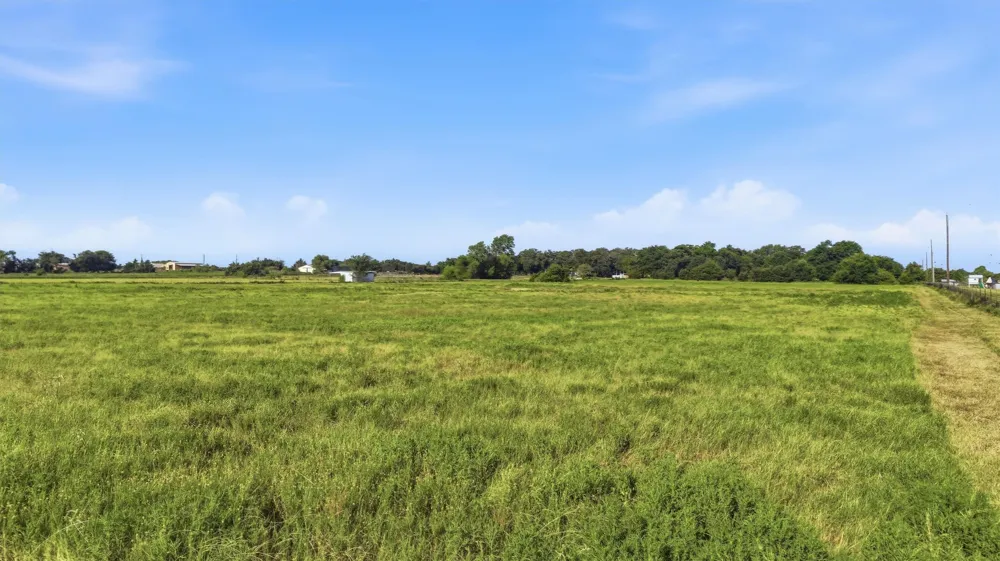 1614 W Line Road Whitesboro, TX 76273