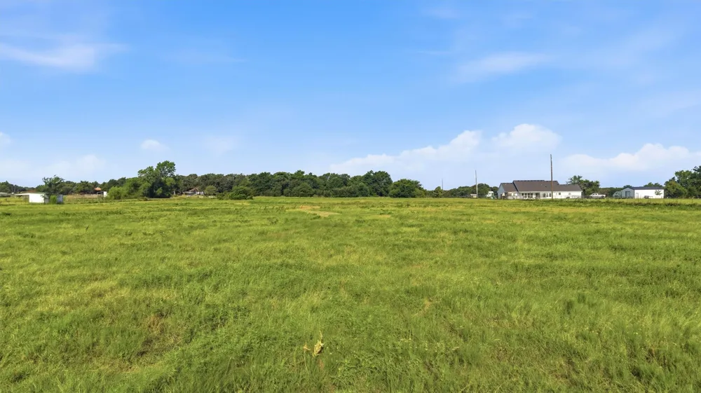 1614 W Line Road Whitesboro, TX 76273