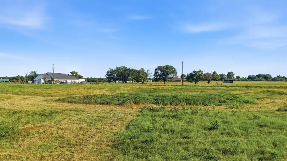 1614 W Line Road Whitesboro, TX 76273