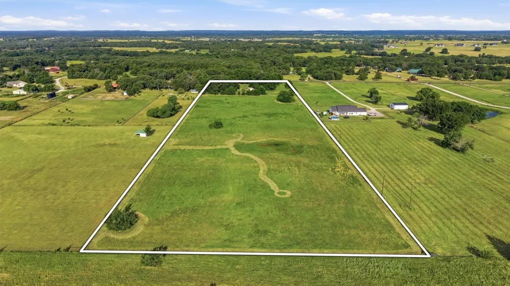 1614 W Line Road Whitesboro, TX 76273