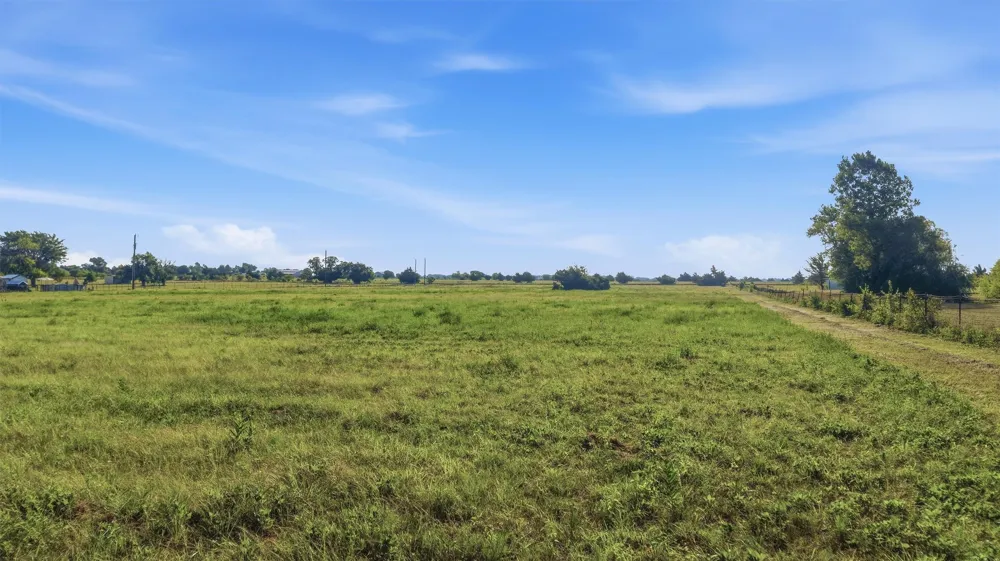 1614 W Line Road Whitesboro, TX 76273