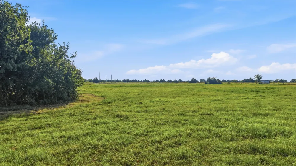 1614 W Line Road Whitesboro, TX 76273
