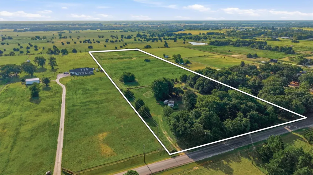 1614 W Line Road Whitesboro, TX 76273