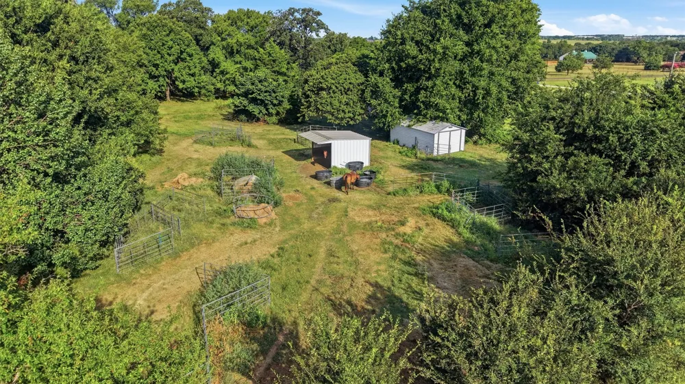 1614 W Line Road Whitesboro, TX 76273
