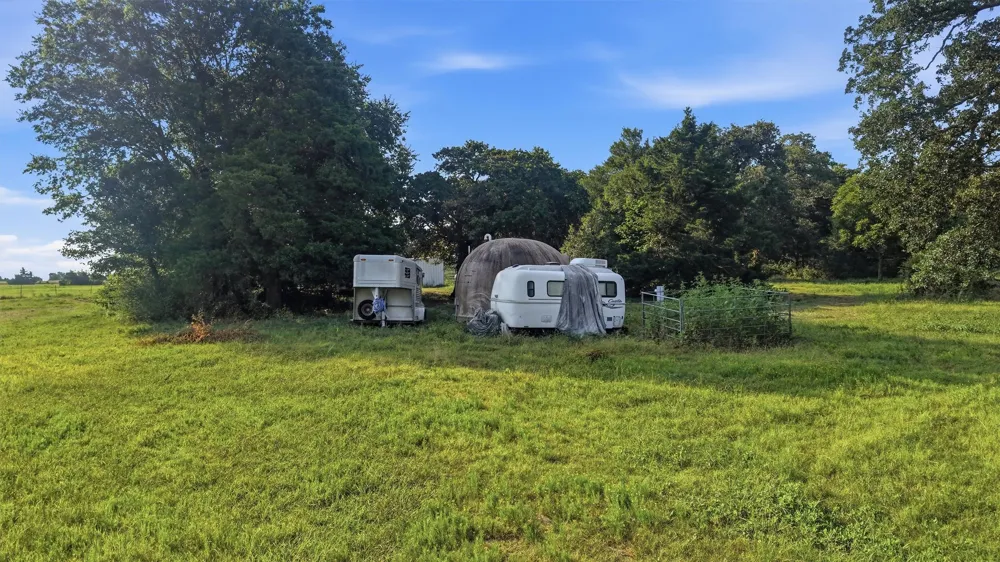 1614 W Line Road Whitesboro, TX 76273