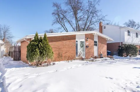 442 Dobson Street