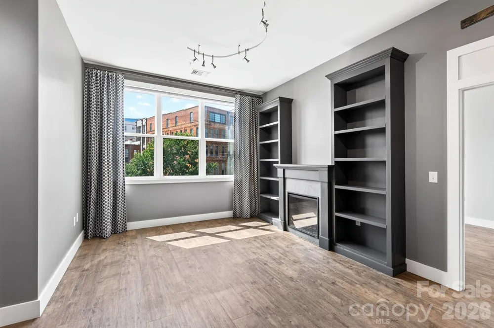 55 S Market Street #404 Asheville, NC 28801