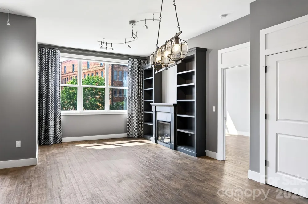 55 S Market Street #404 Asheville, NC 28801