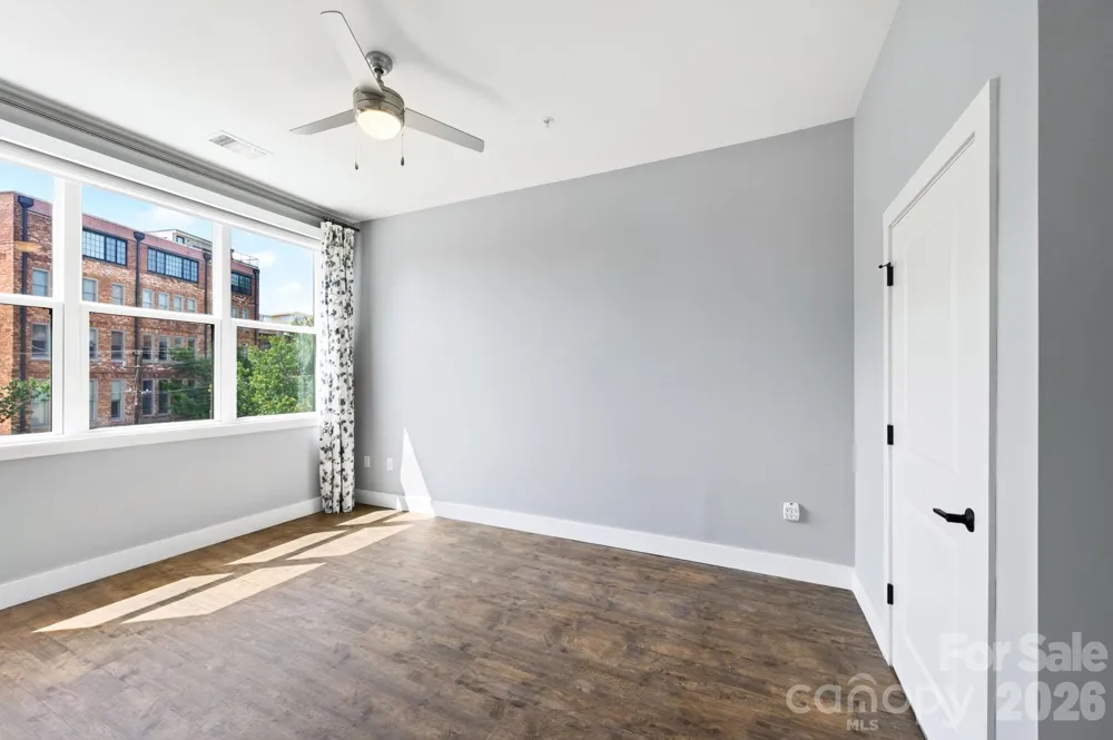 55 S Market Street #404 Asheville, NC 28801