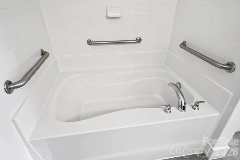 55 S Market Street #404 Asheville, NC 28801