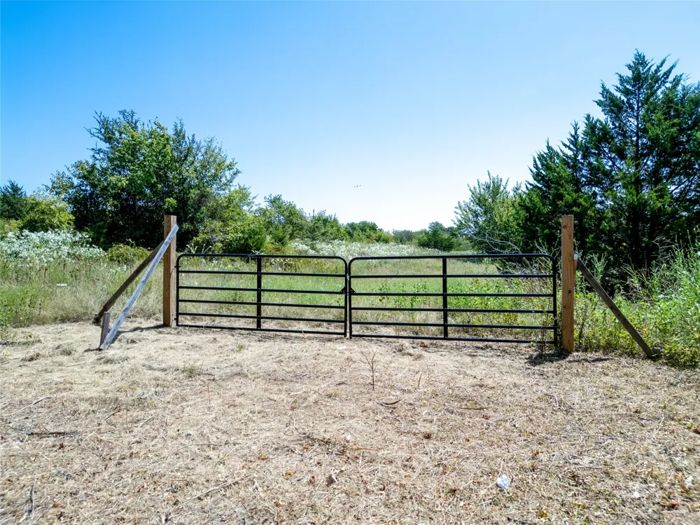 84111 State Hwy 289 Pottsboro, TX 75076