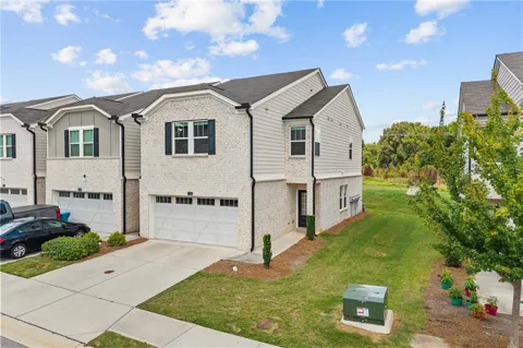 1752 Villageside Court