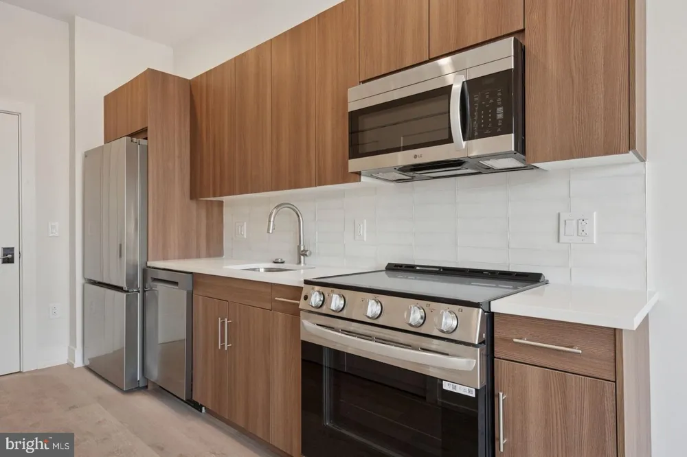 130 W GIRARD AVENUE #308 Philadelphia, PA 19123
