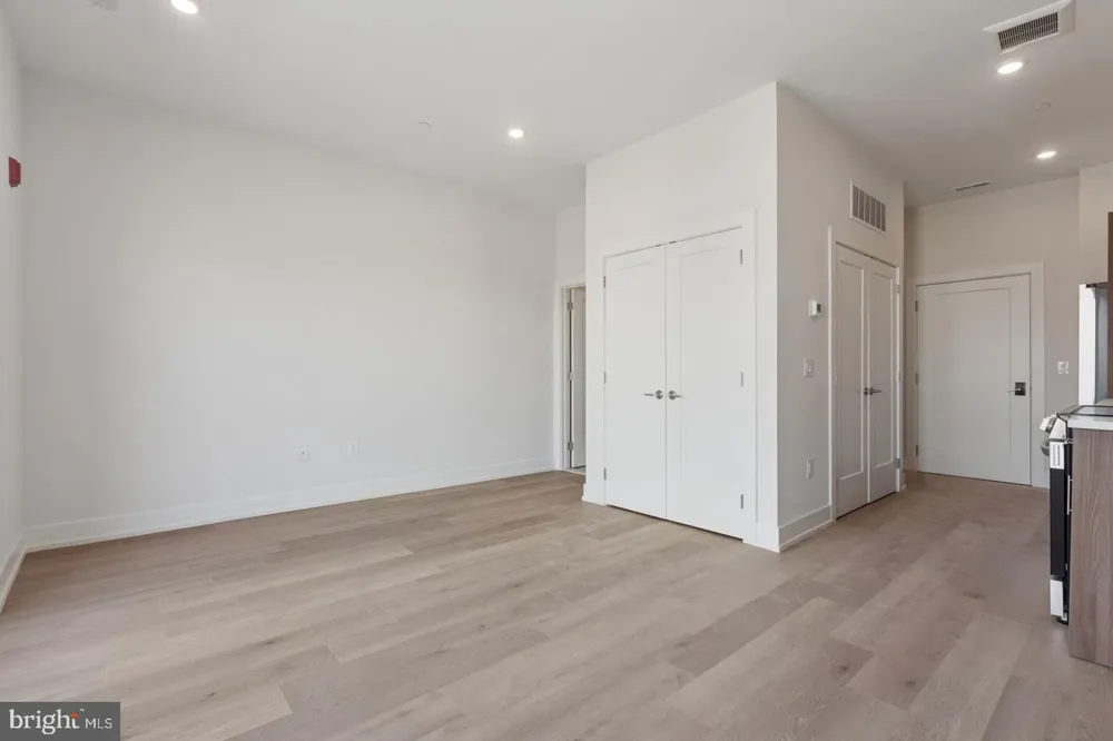 130 W GIRARD AVENUE #308 Philadelphia, PA 19123
