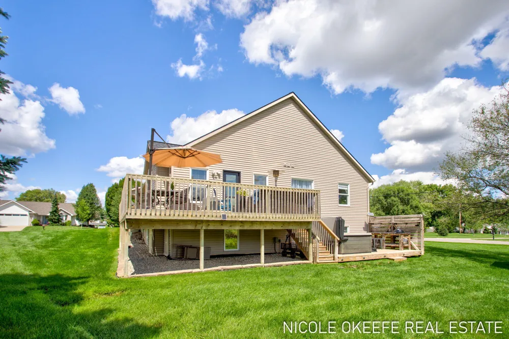 1610 Misty Ridge SW Byron Center, MI 49315