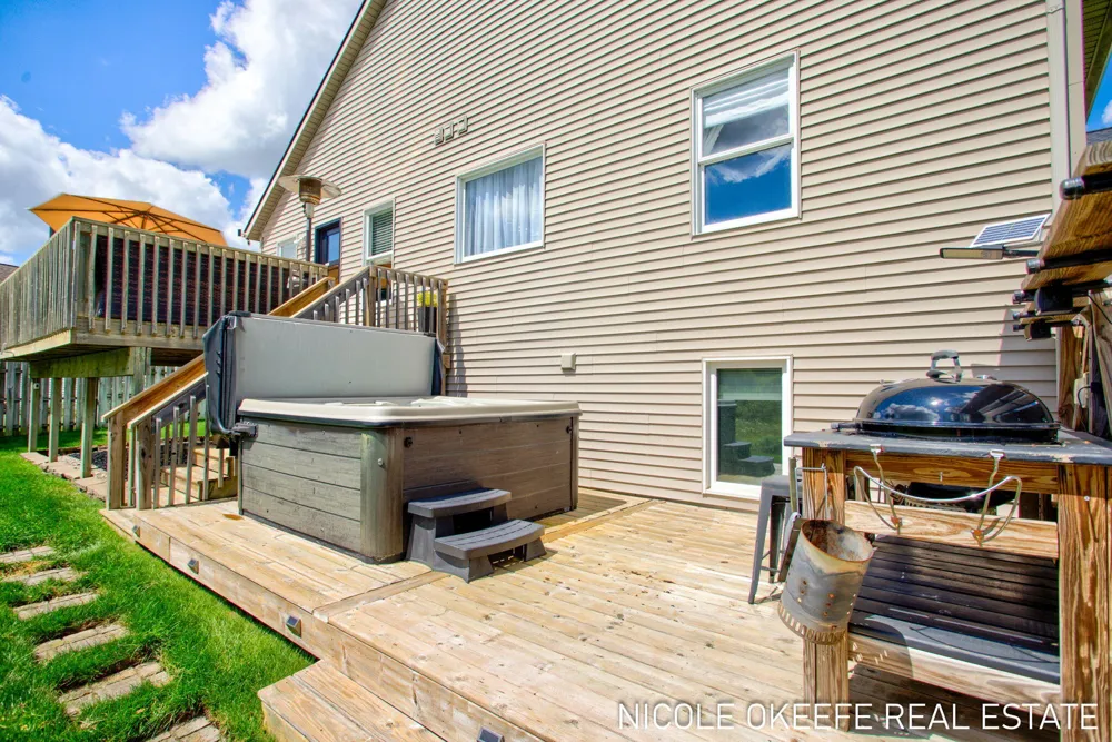 1610 Misty Ridge SW Byron Center, MI 49315