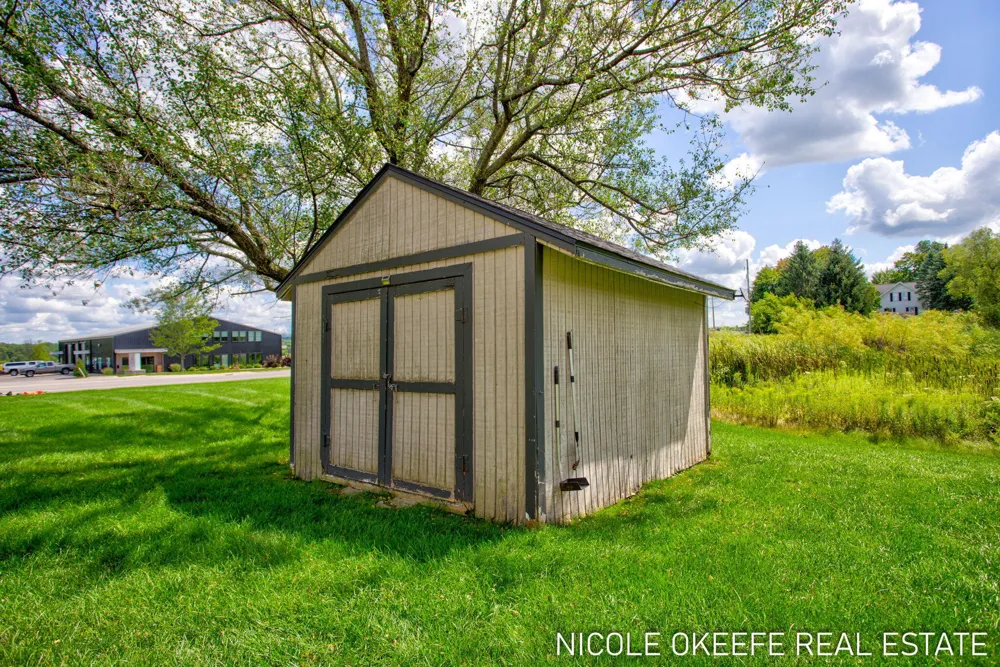 1610 Misty Ridge SW Byron Center, MI 49315