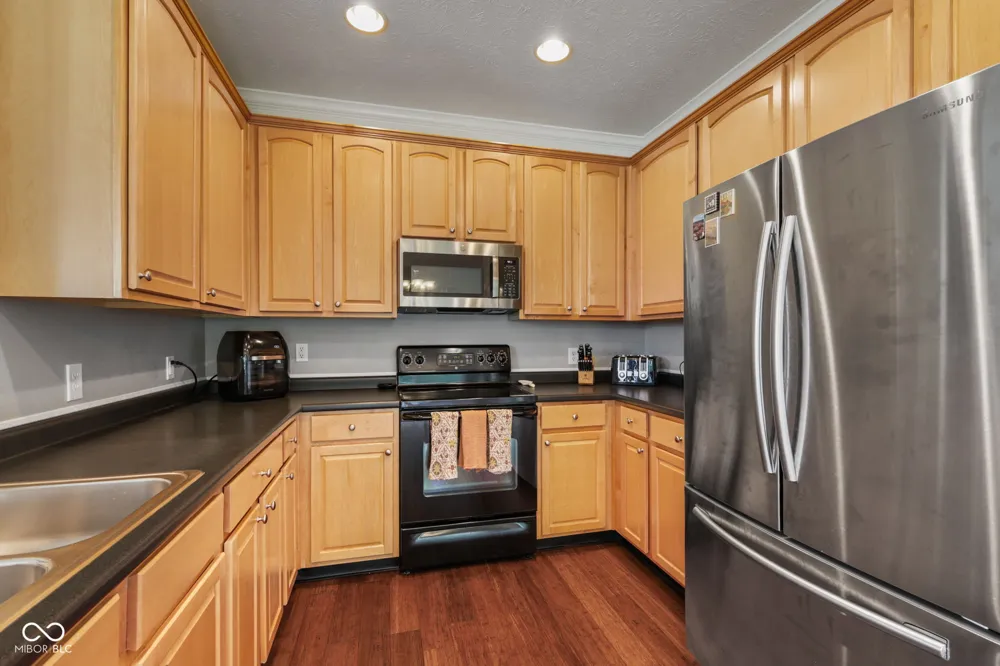 9032 Rider Drive Fishers, IN 46038