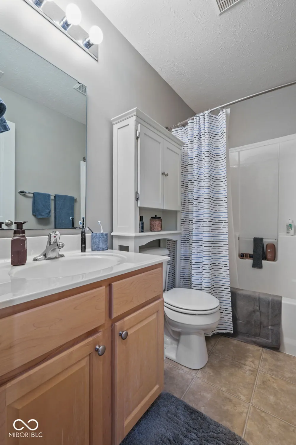9032 Rider Drive Fishers, IN 46038