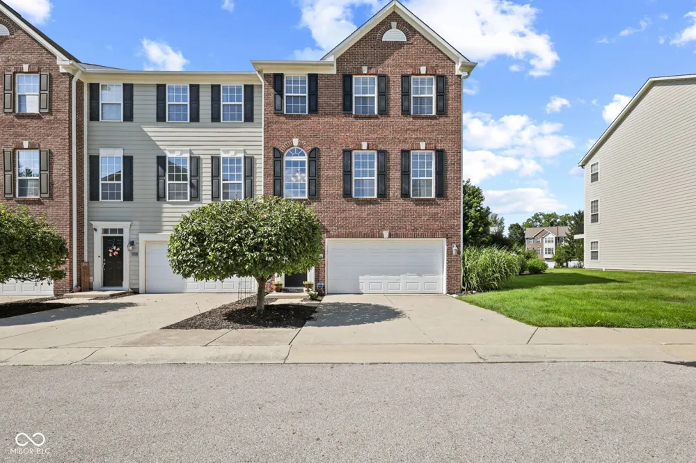 9032 Rider Drive Fishers, IN 46038