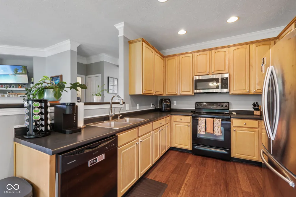 9032 Rider Drive Fishers, IN 46038