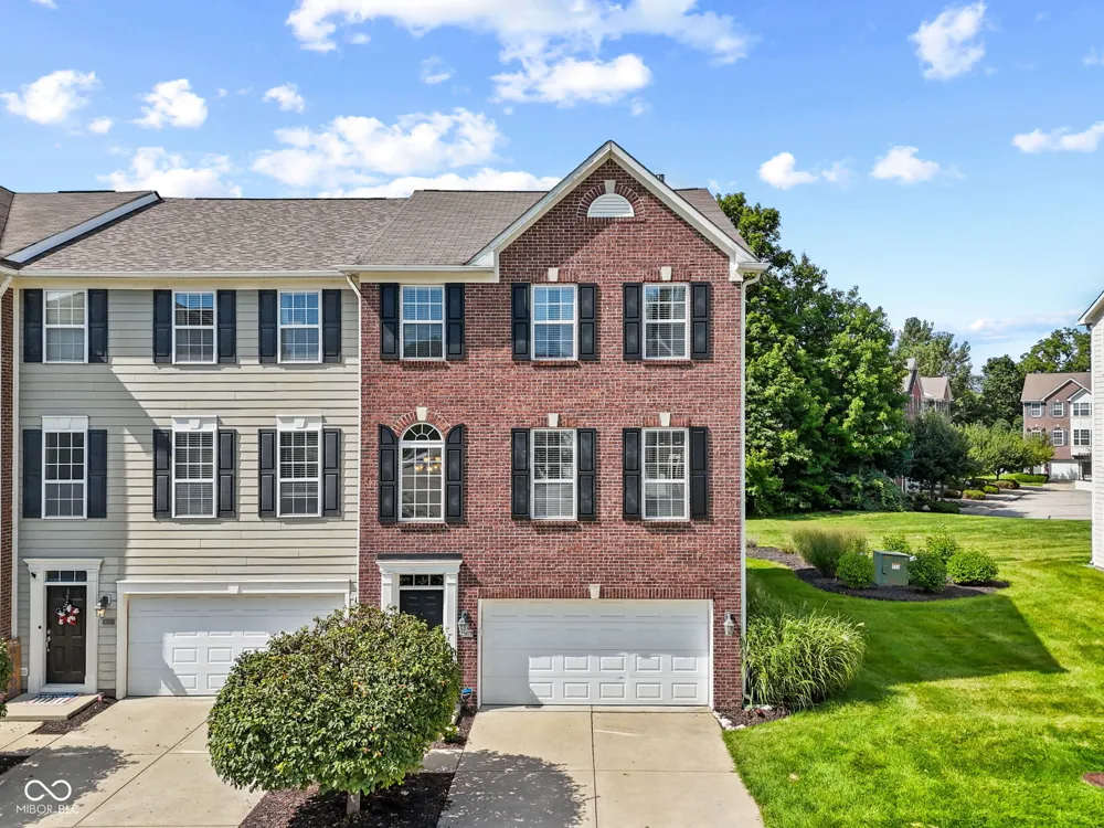9032 Rider Drive Fishers, IN 46038