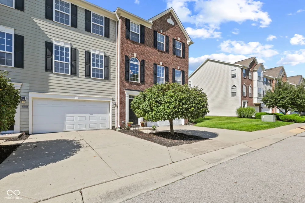 9032 Rider Drive Fishers, IN 46038