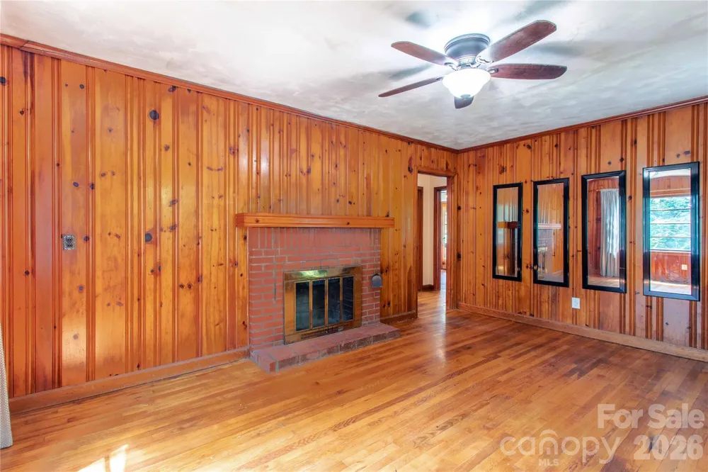 875 Mills Gap Road Fletcher, NC 28732