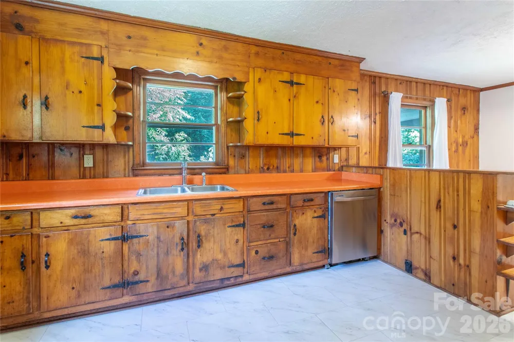 875 Mills Gap Road Fletcher, NC 28732