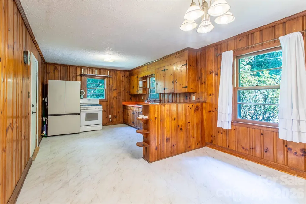 875 Mills Gap Road Fletcher, NC 28732