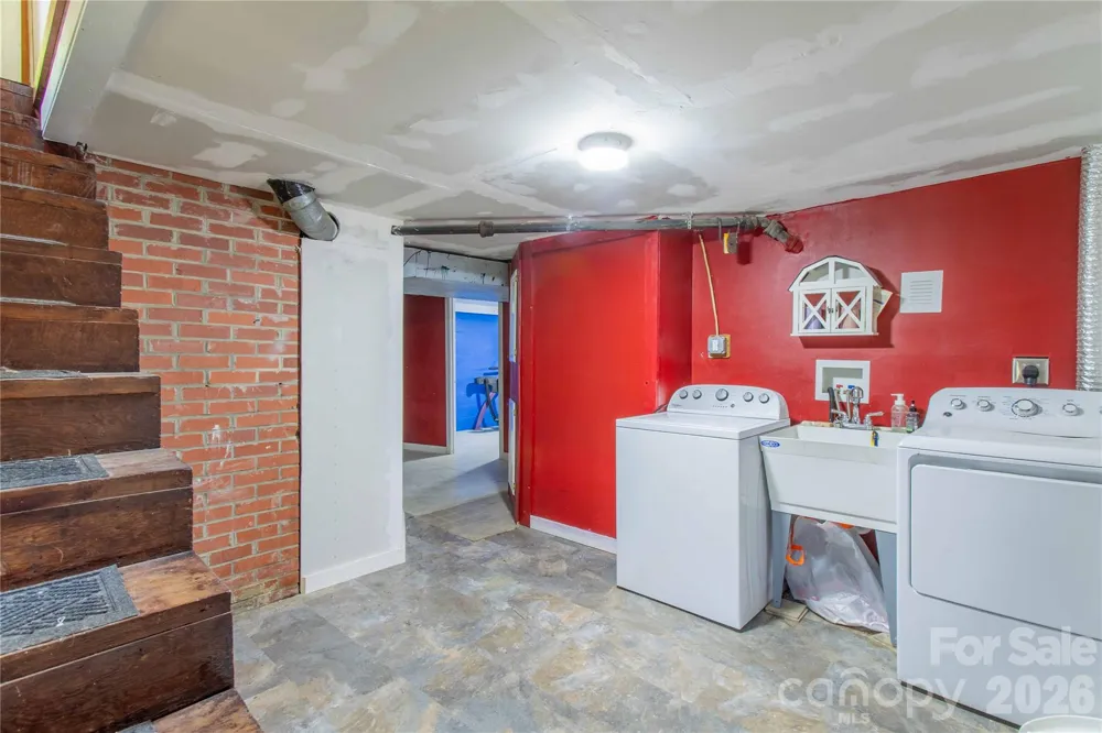 875 Mills Gap Road Fletcher, NC 28732