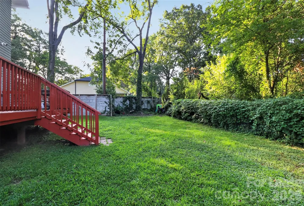 5222 Kelly Street Charlotte, NC 28205