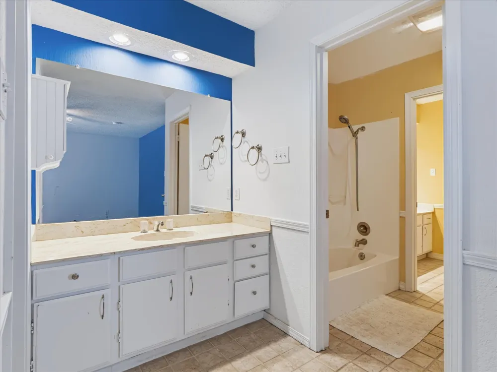 1634 Sonnet Drive Grapevine, TX 76051