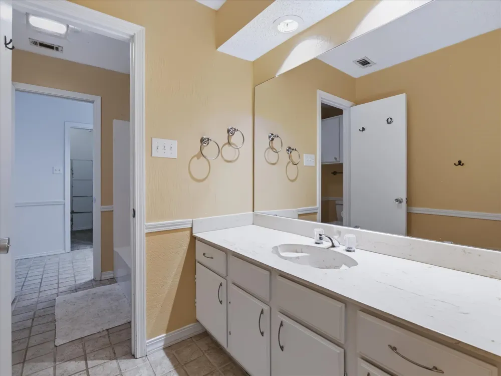 1634 Sonnet Drive Grapevine, TX 76051