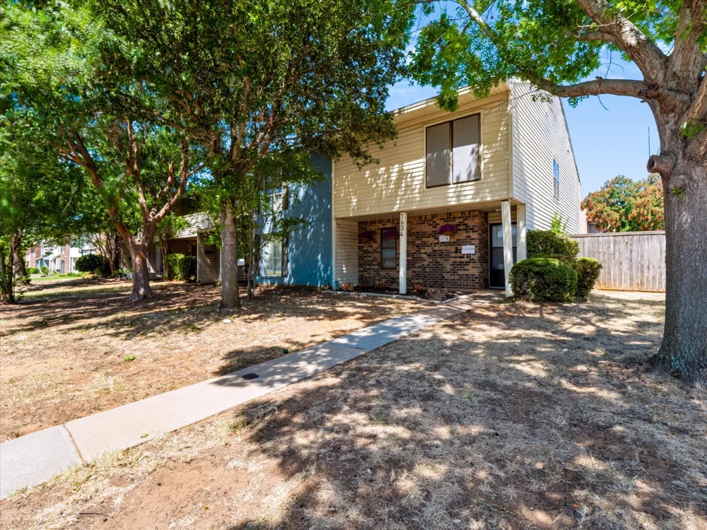 1634 Sonnet Drive Grapevine, TX 76051